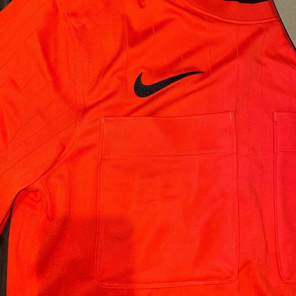NIKE WOMENS REFEREE Shirt S